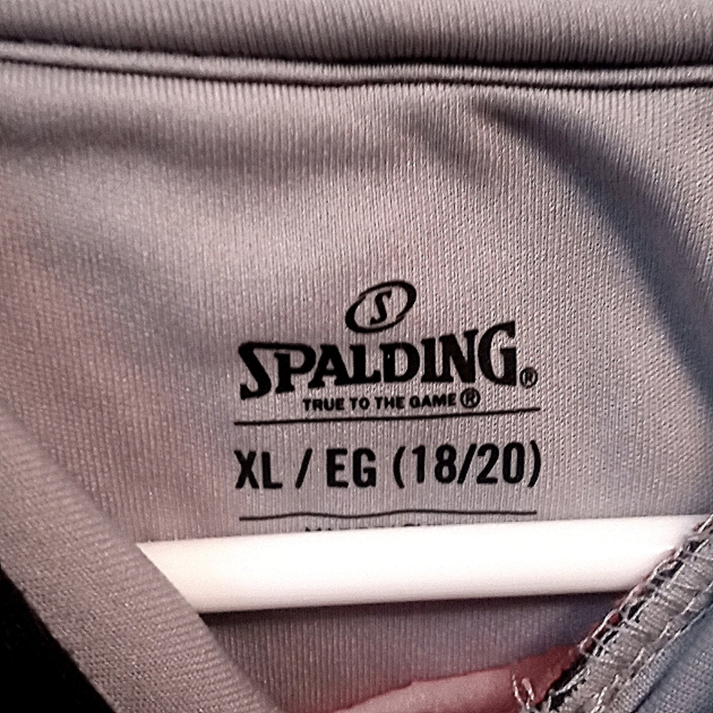 Spalding pull over